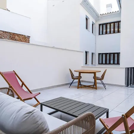 Limehome Malaga Calle Victoria Exterior photo